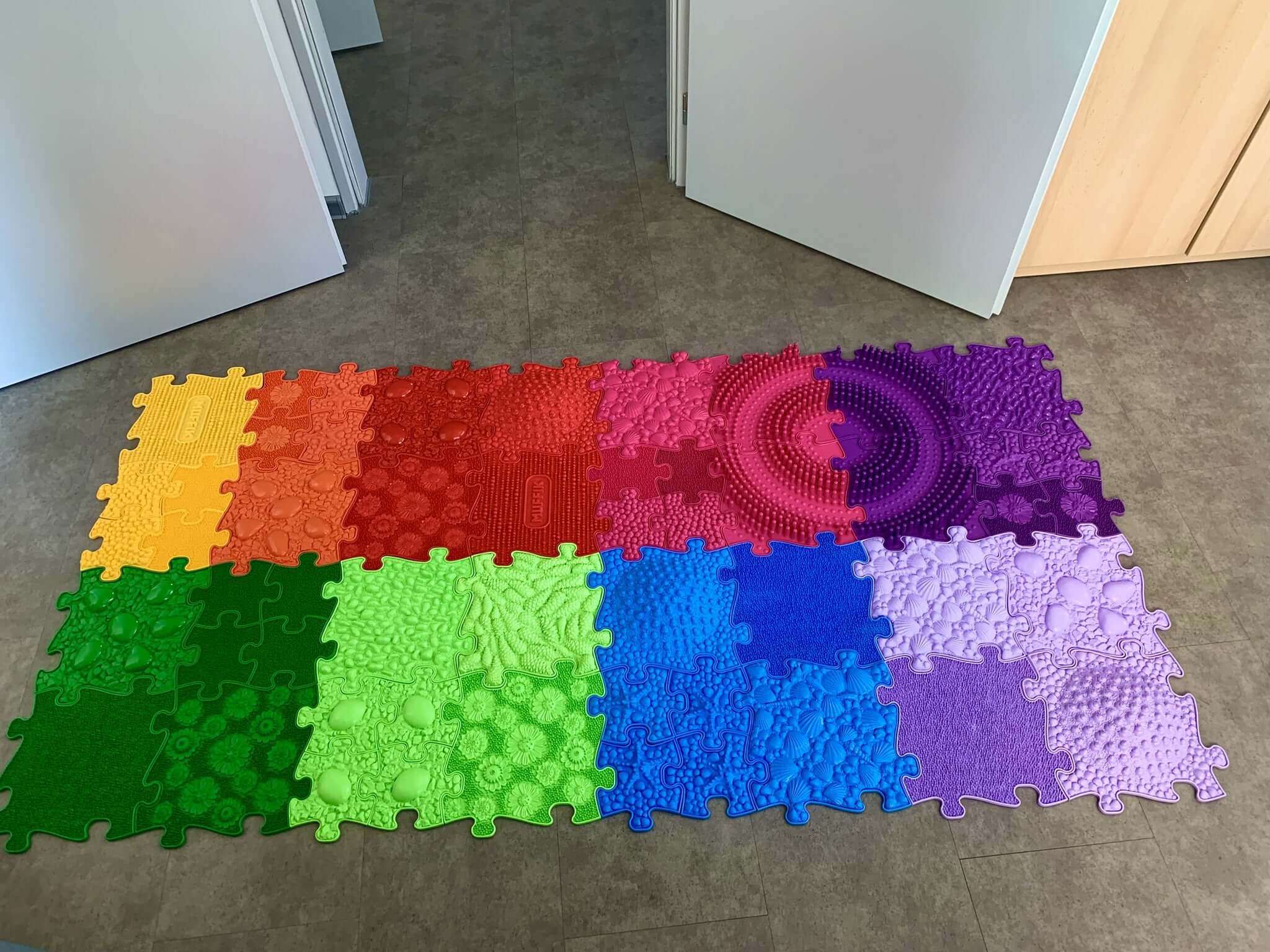 Orthopaedic Play Floor Puzzle MAT- Set of 8 Tiles WaffWorld